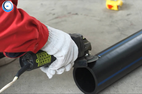 涨姿势—PE给水管的连接方式